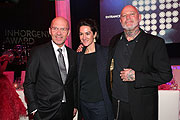 Klaus Dittrich (Chef Messe M&uuml;nchen & Gastgeber) & Patrick Muff (Sch&ouml;pfer der Inhorgenta Award Troph&auml;e) mit Ehefrau Bele (Photo Gisela Schober/Getty Images for INHORGENTA)